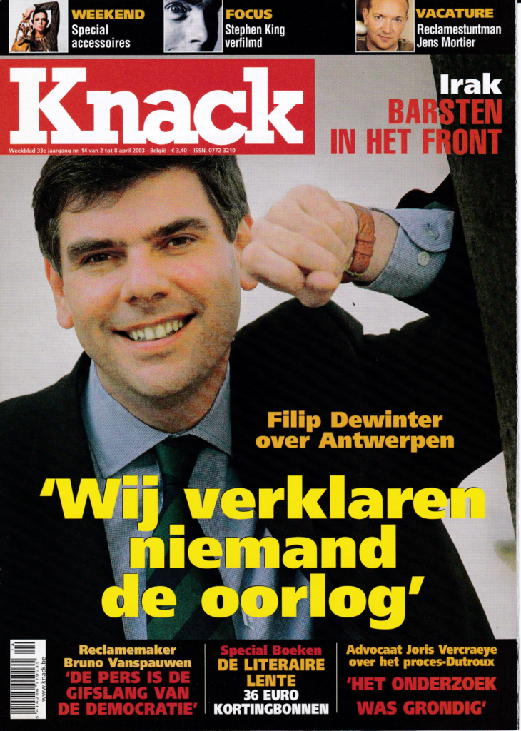 Filip Dewinter tout sourire, à la une de Knack le 2 avril 2003. Les médias du nord du pays n'ont jamais pratiqué le cordon sanitaire médiatique.